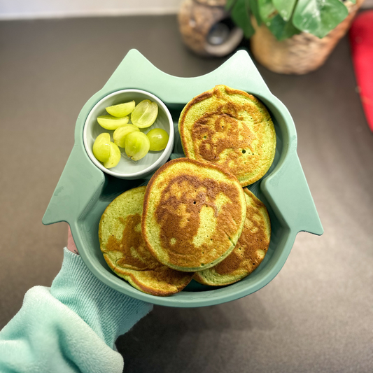 Banana spinach pancakes for baby-led weaning